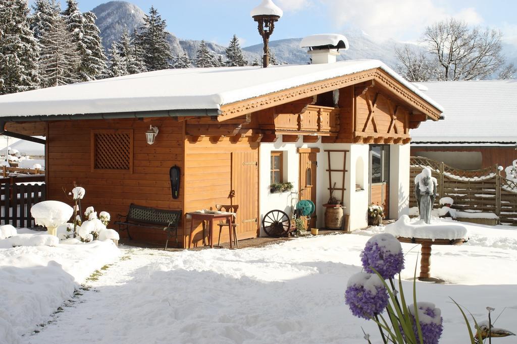 Gästehaus Waldrand Garni Wiesing Exteriör bild